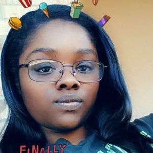 Meet your Posher, Leia